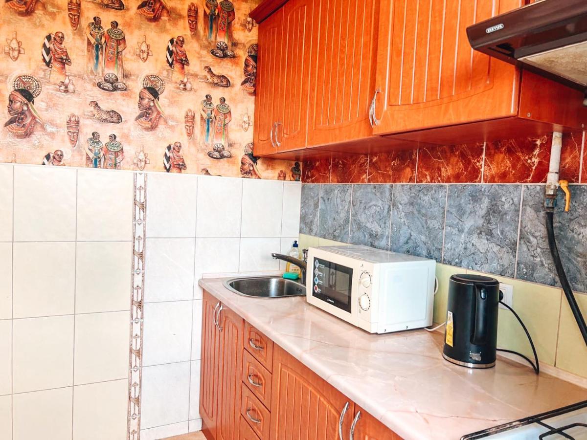 קייב Apartment Near Metro Station Darnitsa מראה חיצוני תמונה